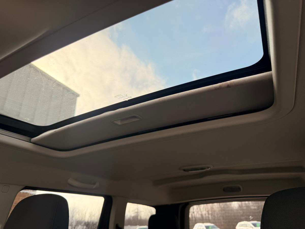 Used 2010 Dodge Nitro SXT AWD/4WD image 12