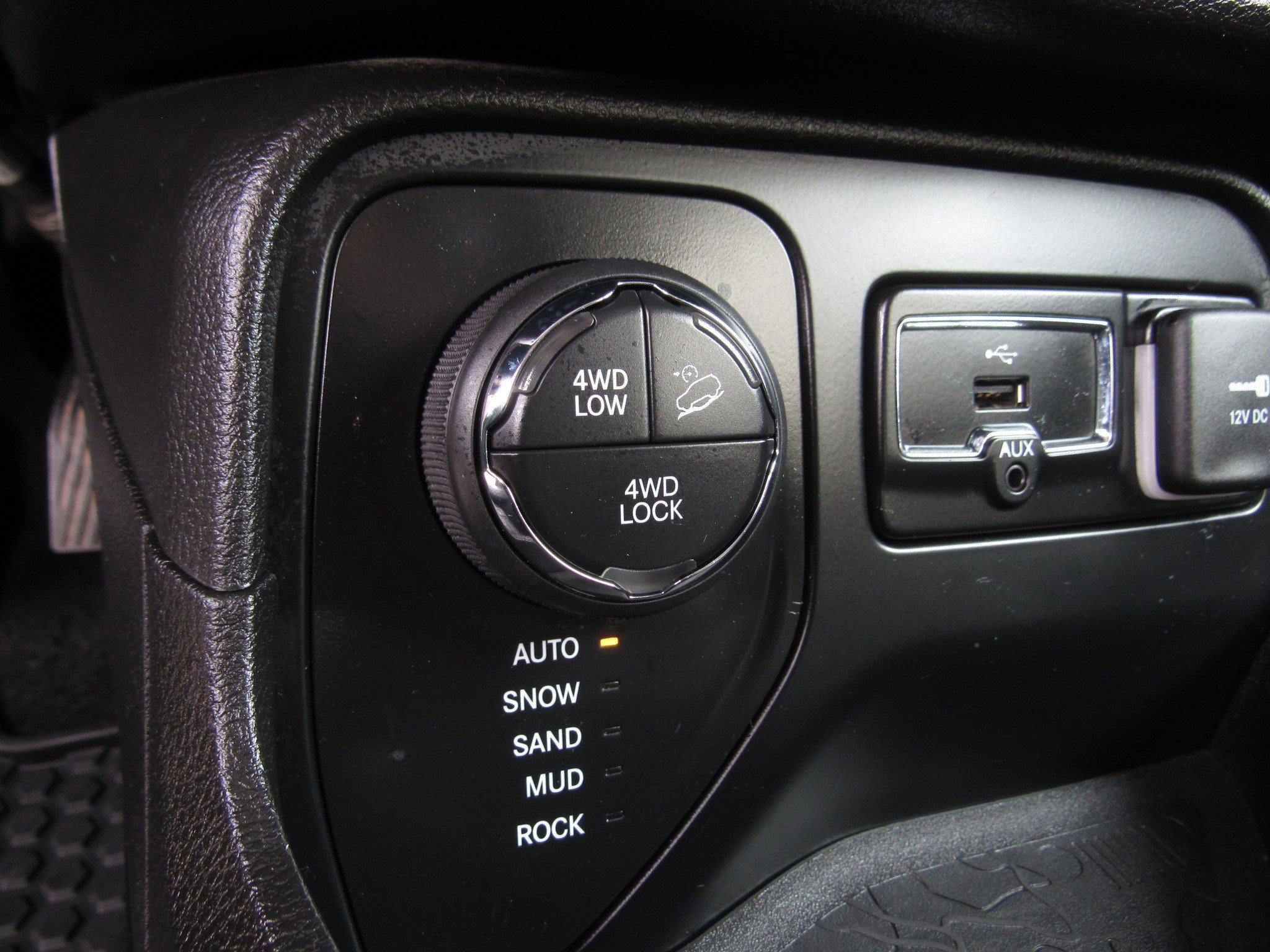 Used 2017 Jeep Renegade Trailhawk image 21