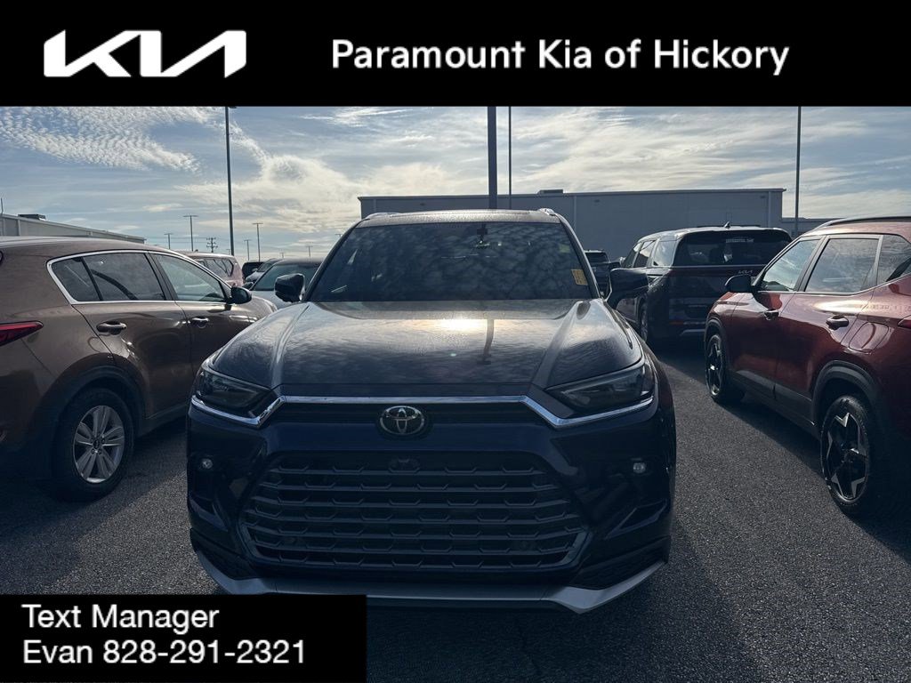 Used 2025 Toyota Grand Highlander AWD Hybrid image 2