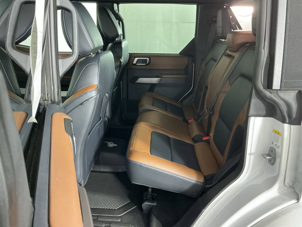 Used 2023 Ford Bronco Outer Banks image 10