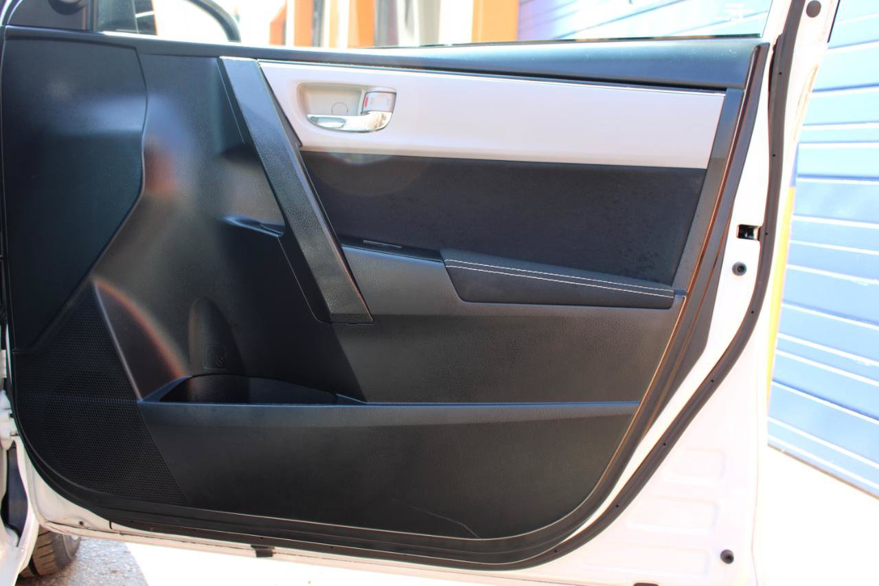 Used 2019 Toyota Corolla LE FWD image 41