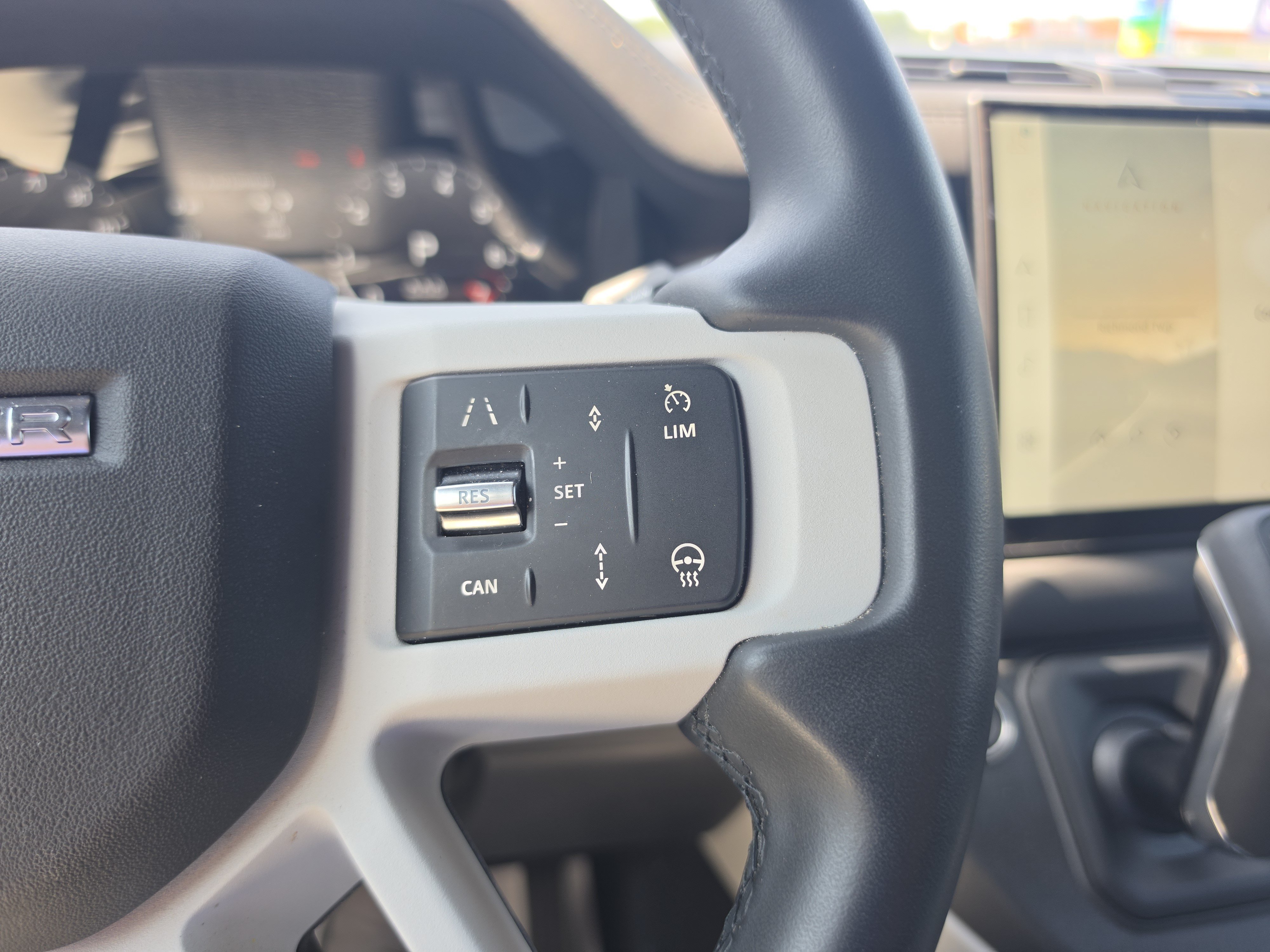 Used 2025 Land Rover Defender 110 S AWD/4WD image 20