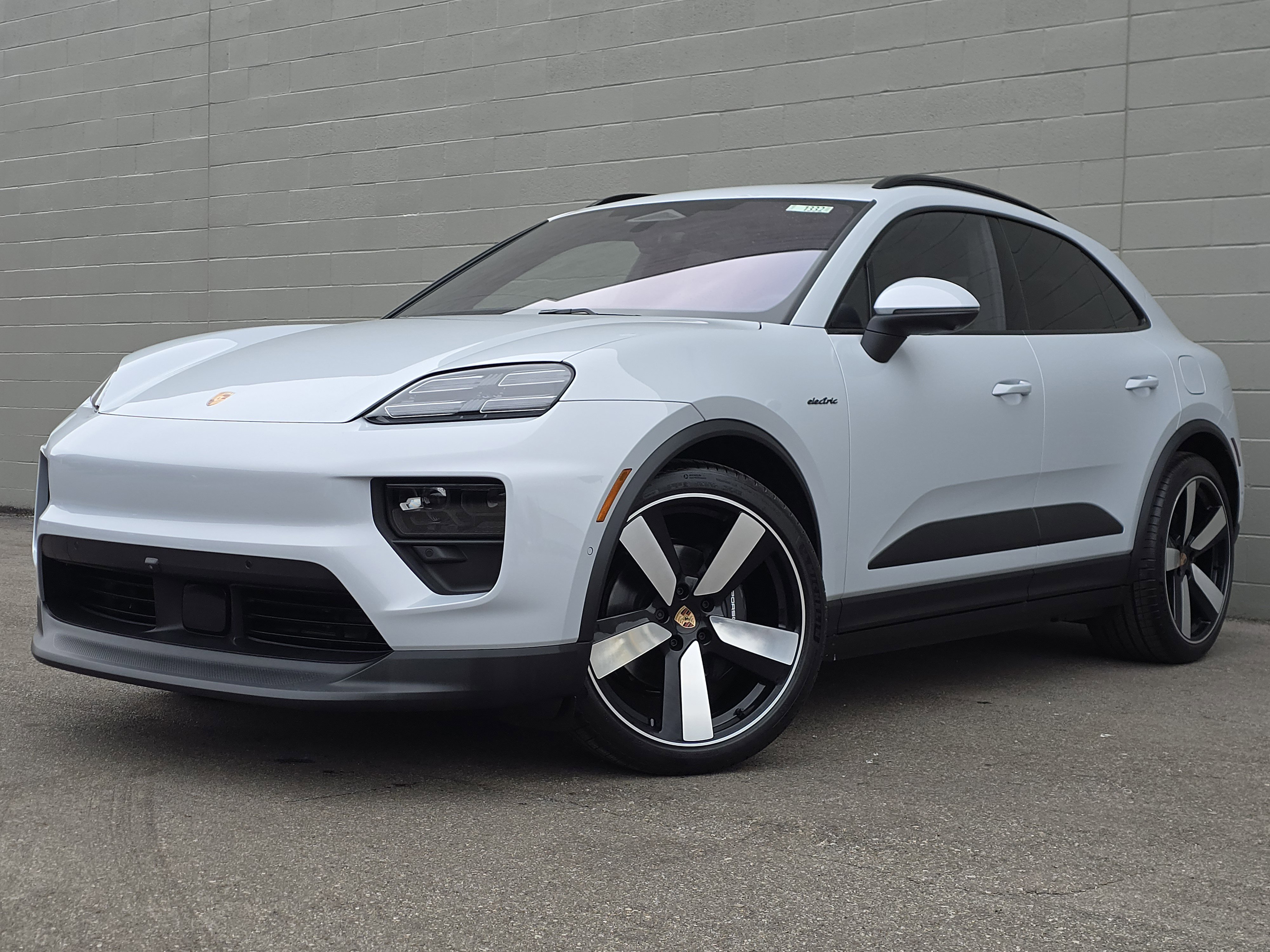 New 2026 Porsche Macan 4 Electric image 1