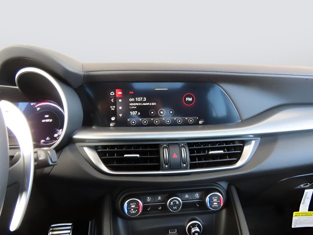 New 2025 Alfa Romeo Stelvio Sprint image 23