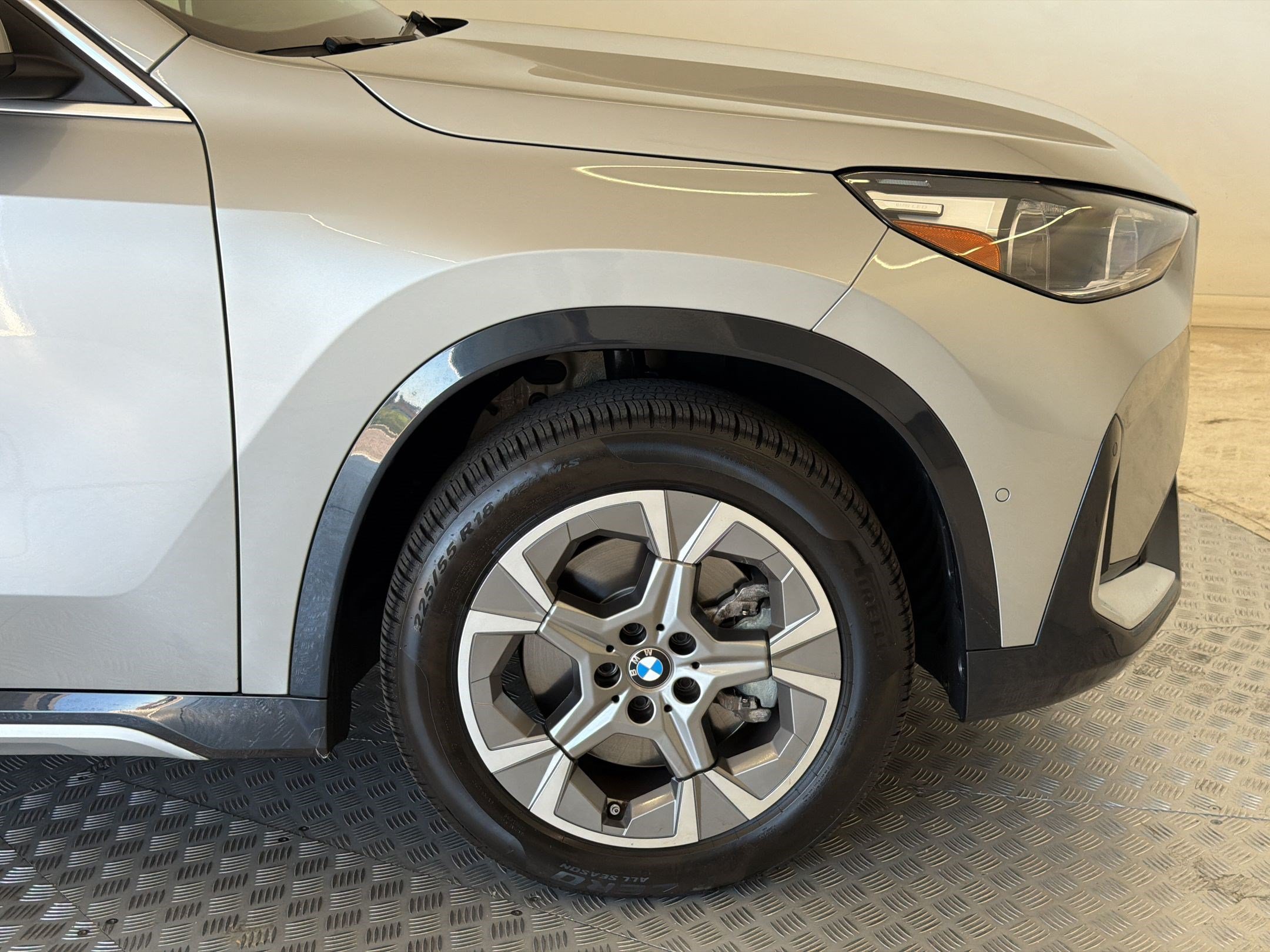 Used 2025 BMW X1 xDrive28i w/ Premium Package AWD/4WD image 13