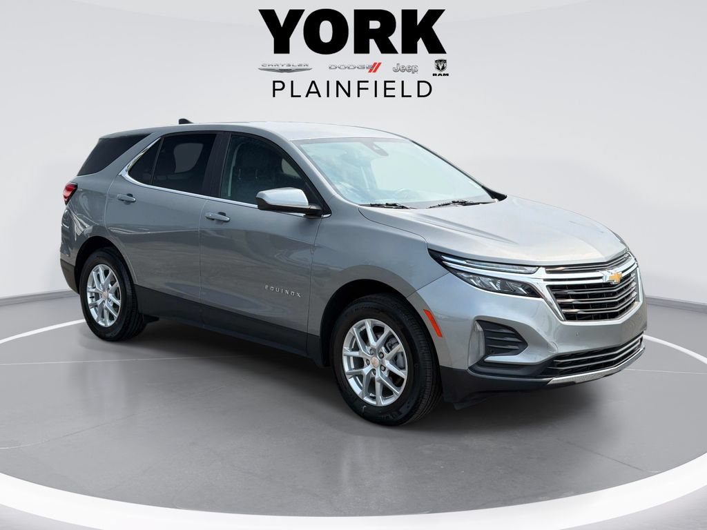 Used 2024 Chevrolet Equinox LT FWD image 3