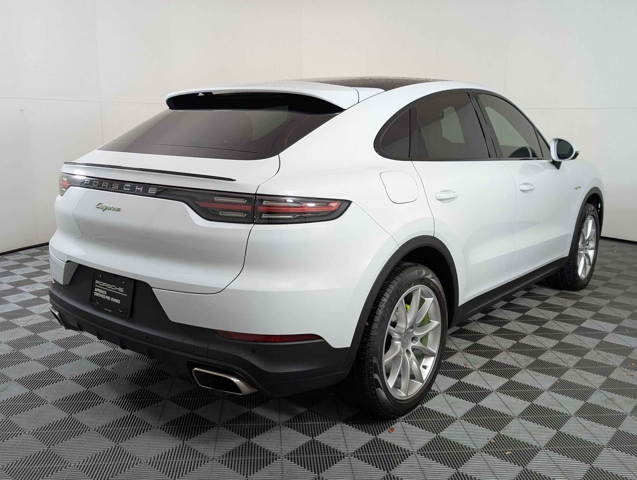 Used 2021 Porsche Cayenne E-Hybrid image 10
