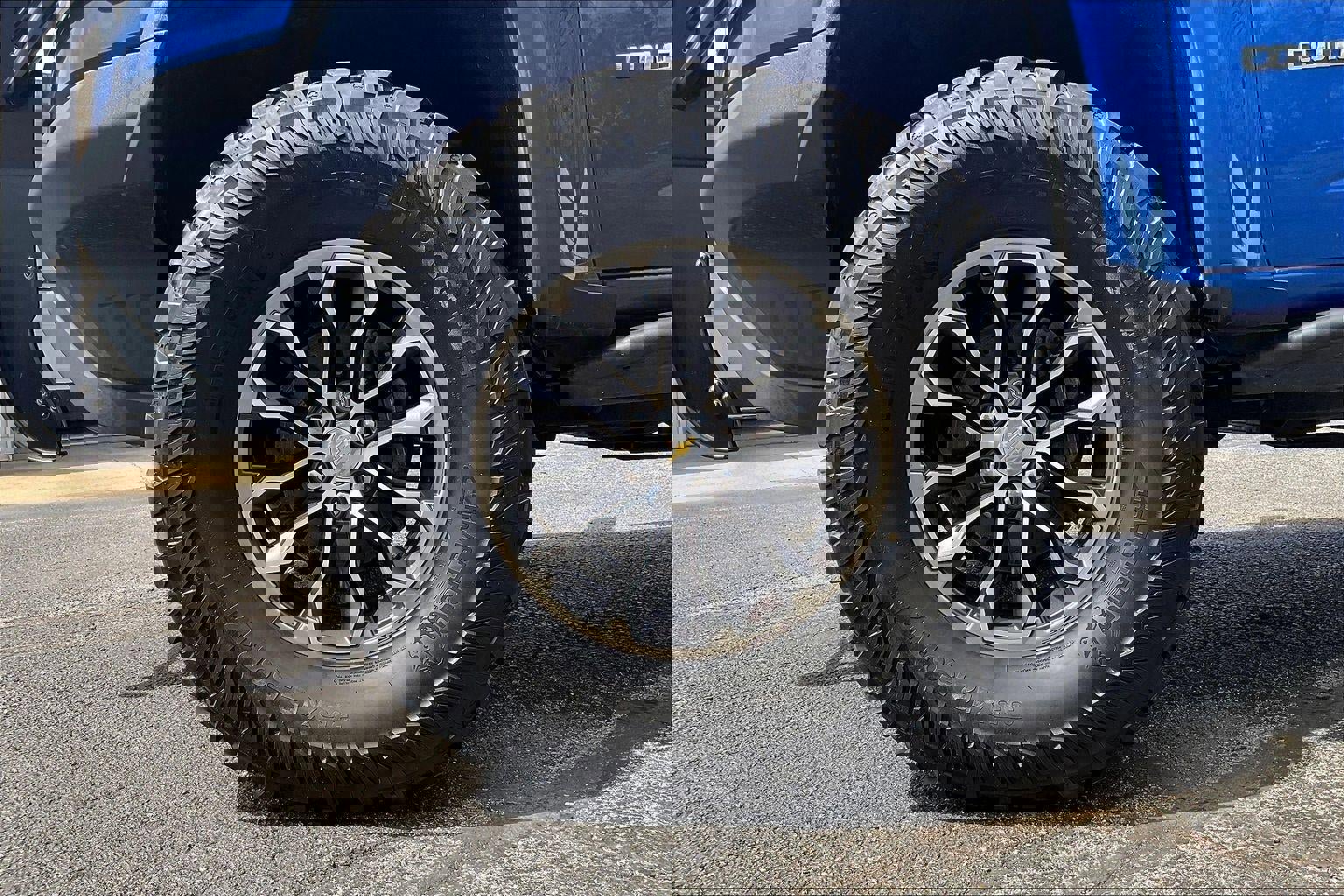 Used 2020 Chevrolet Colorado ZR2 image 9