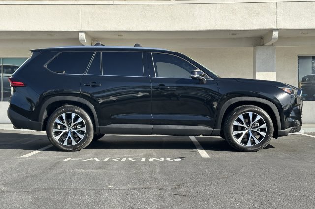 Used 2025 Toyota Grand Highlander AWD Hybrid image 3