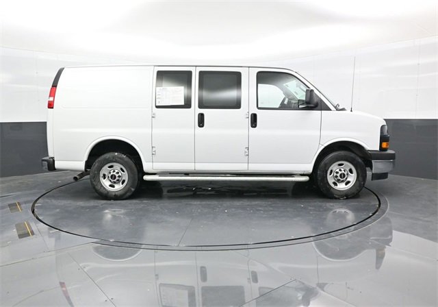 Used 2024 GMC Savana 2500 w/ Driver Convenience Package image 8