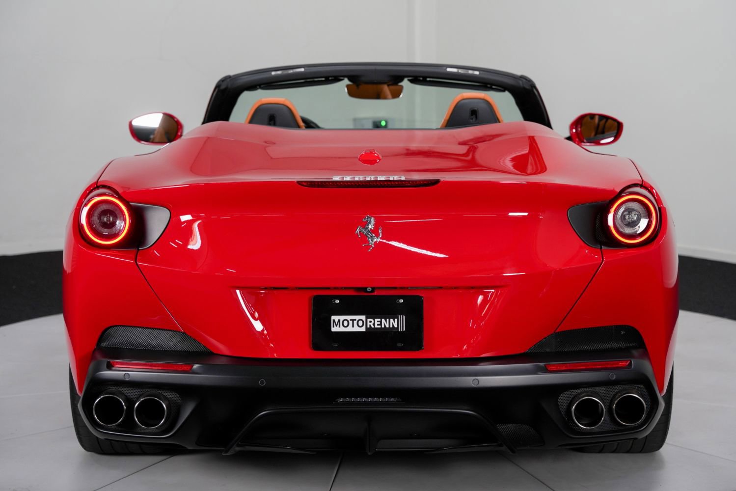 Used 2020 Ferrari Portofino image 9