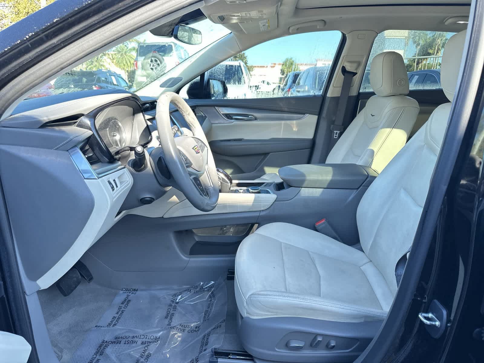Used 2023 Cadillac XT5 Premium Luxury FWD image 13