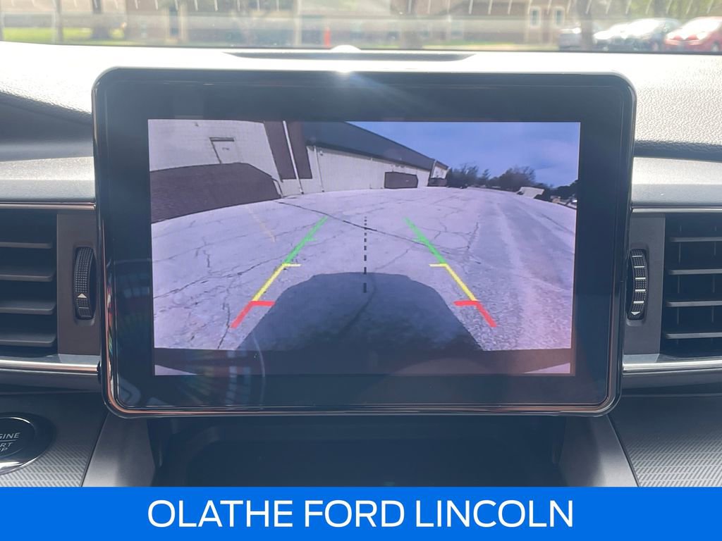 Used 2023 Ford Explorer XLT w/ Equipment Group 202A image 15