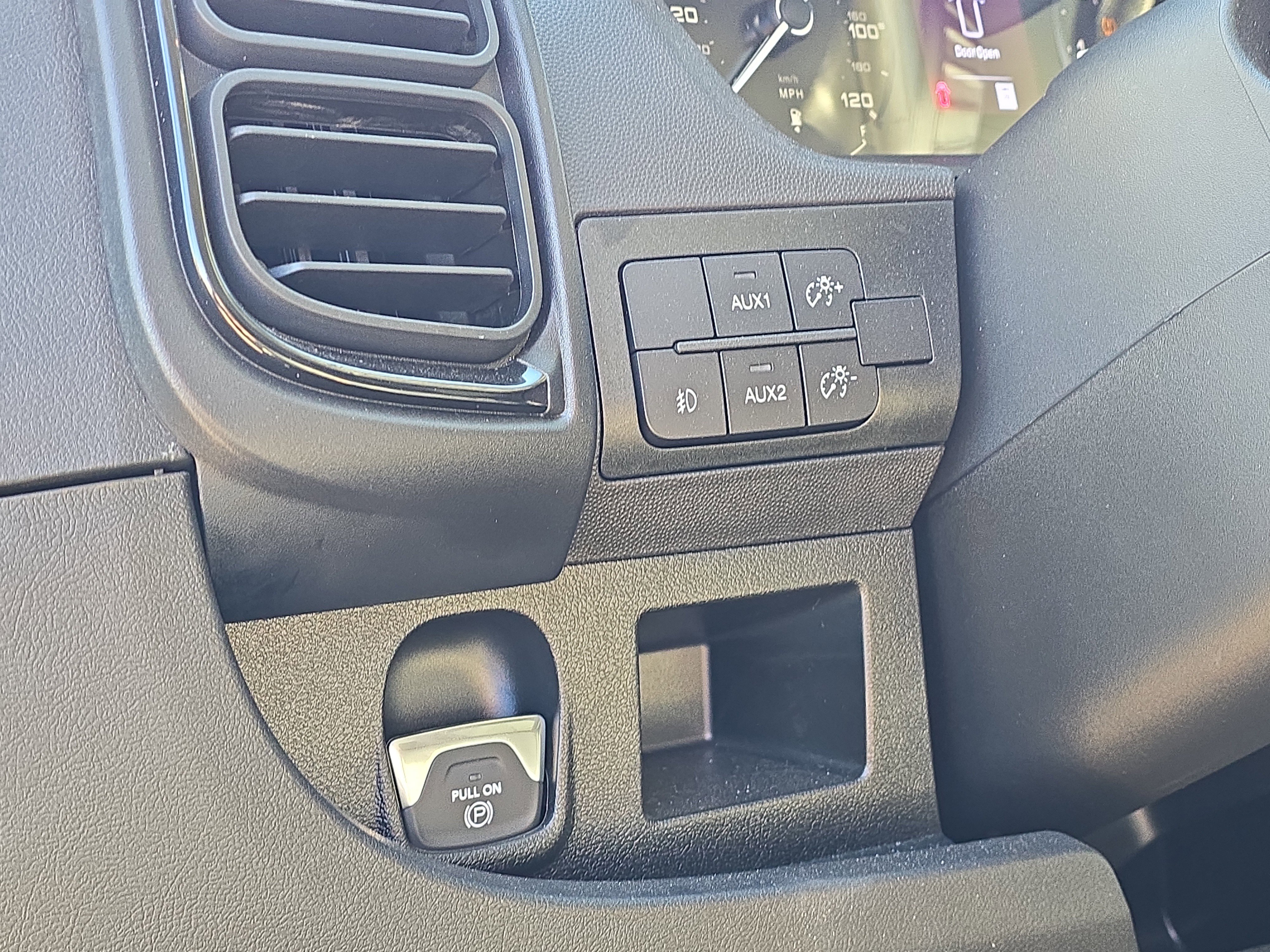 Used 2025 RAM ProMaster 2500 w/ Safety Group image 14