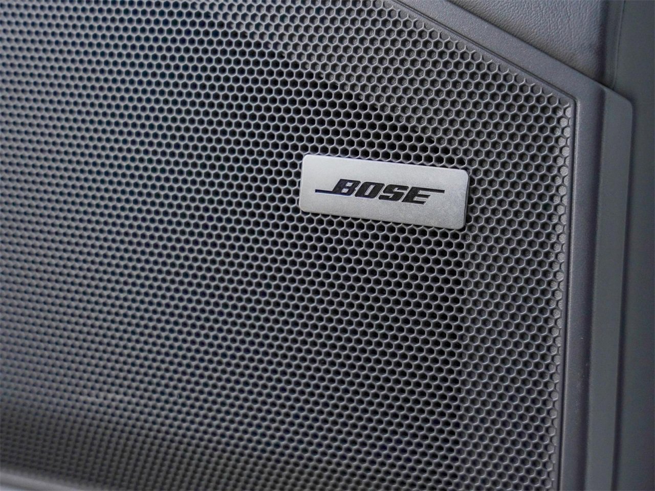 Certified 2023 Porsche Cayenne S Platinum image 28