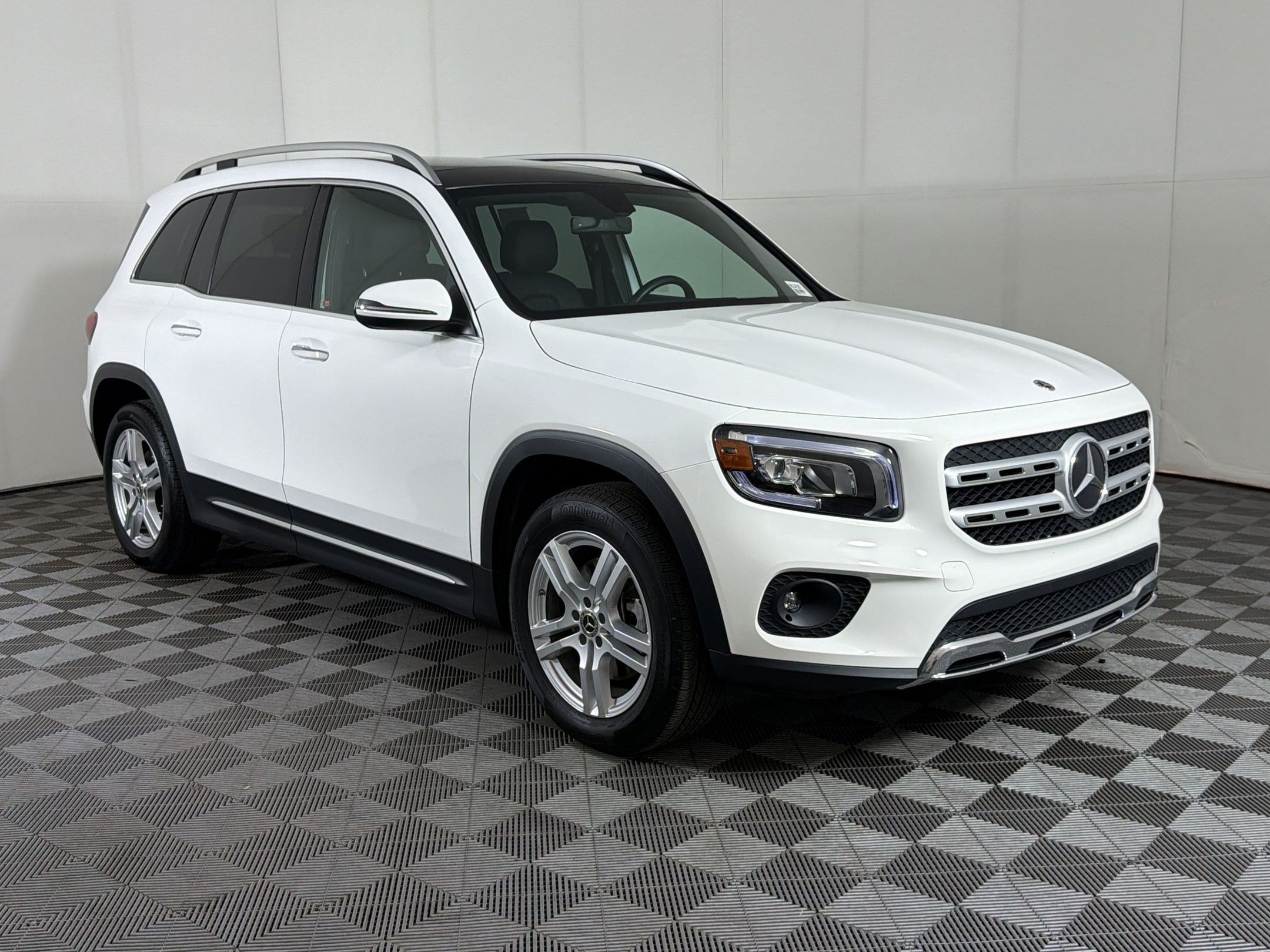 Certified 2021 Mercedes-Benz GLB 250 4MATIC image 7