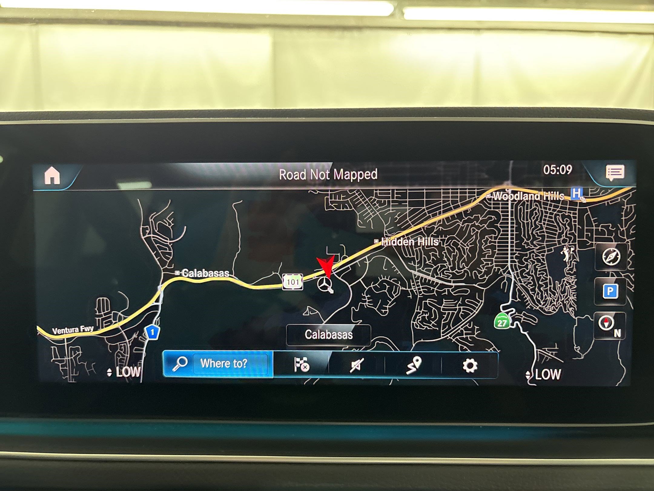 Used 2023 Mercedes-Benz GLE 450 4MATIC w/ Premium Package image 24