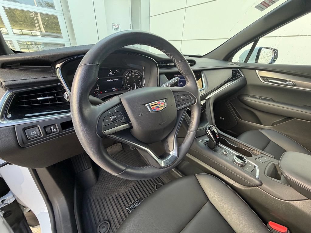 Used 2024 Cadillac XT6 Luxury FWD image 15