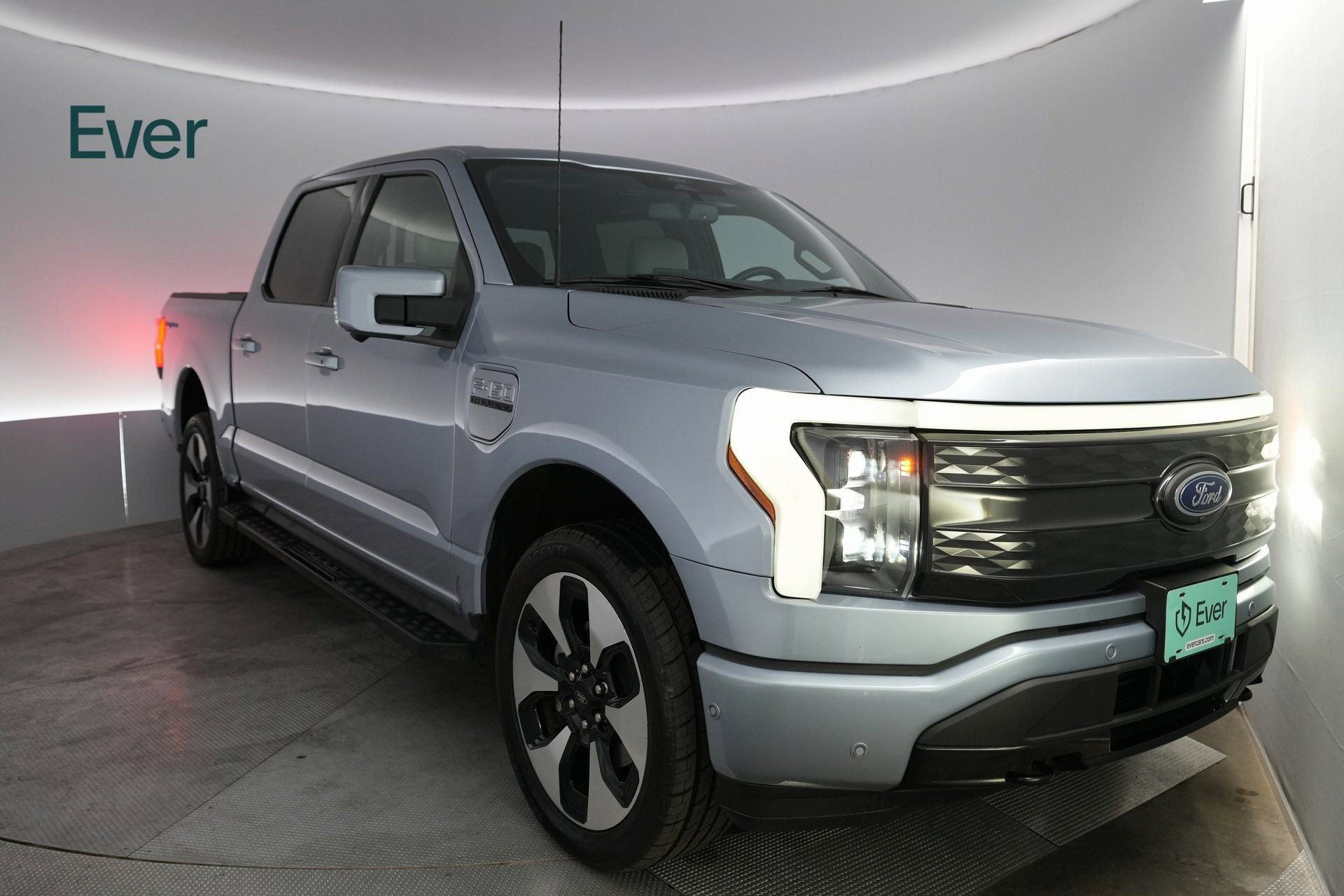 Used 2022 Ford F150 Lightning Platinum image 2