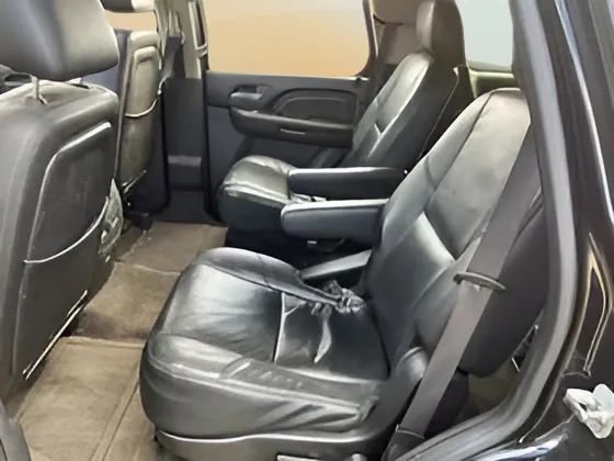 Used 2011 GMC Yukon Denali image 25