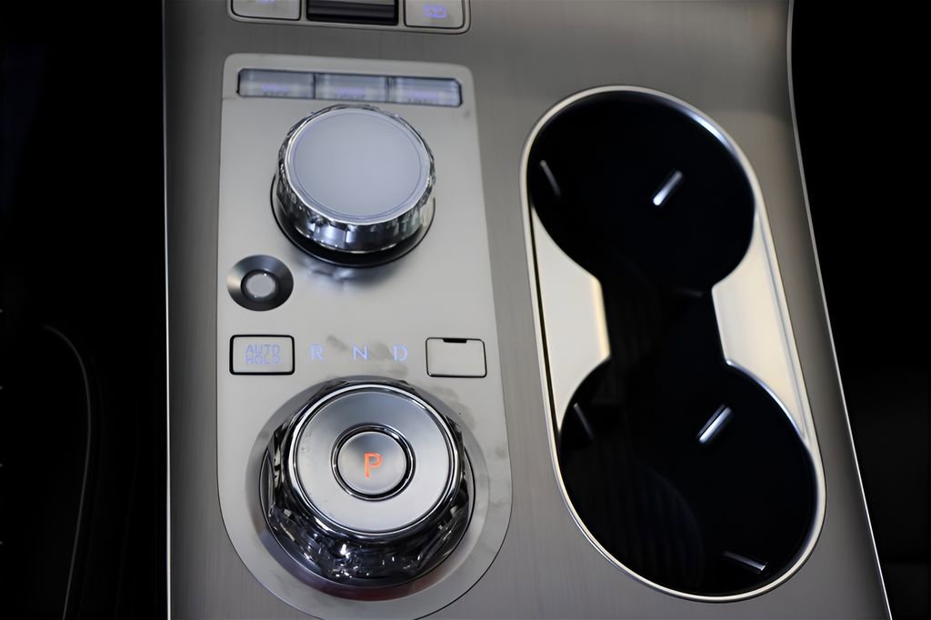 New 2026 Genesis GV70 2.5T Advanced image 23