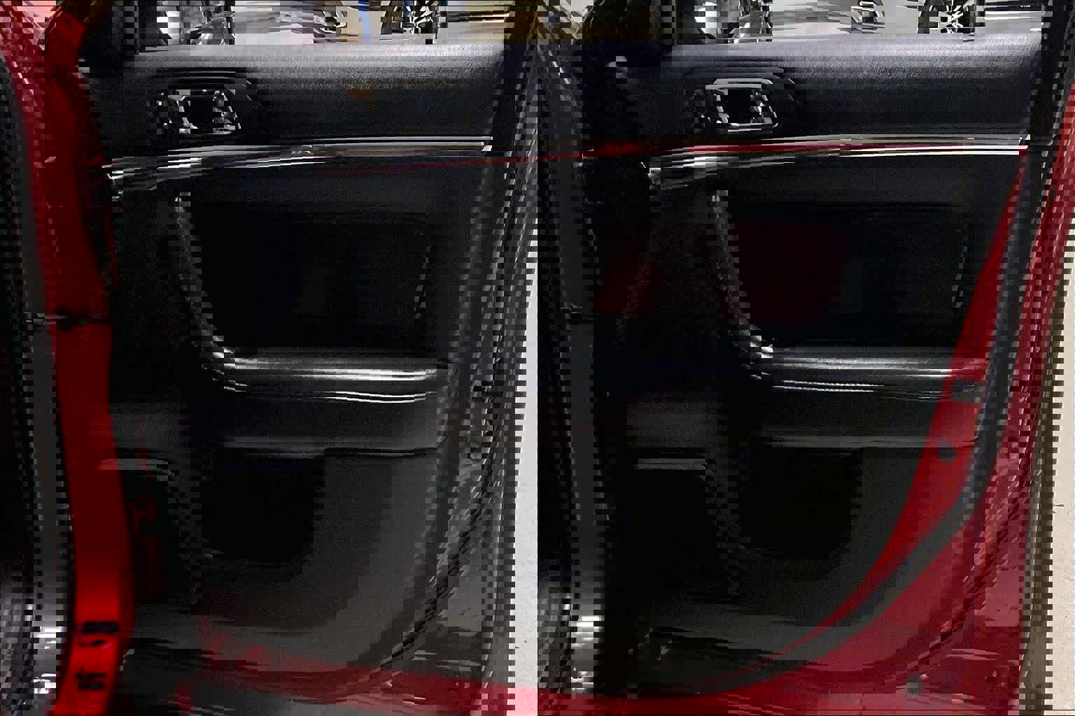 Used 2012 Lincoln MKS image 21