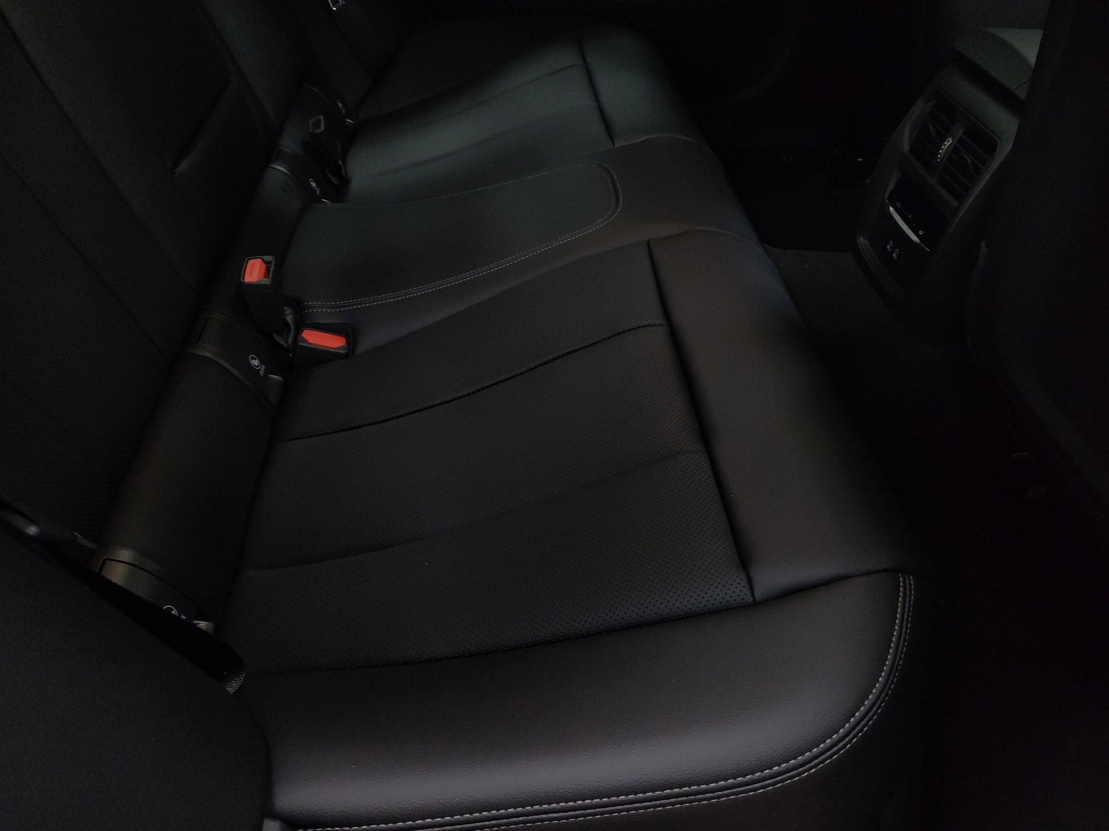 New 2026 BMW 330i xDrive Sedan w/ M Sport Package image 25