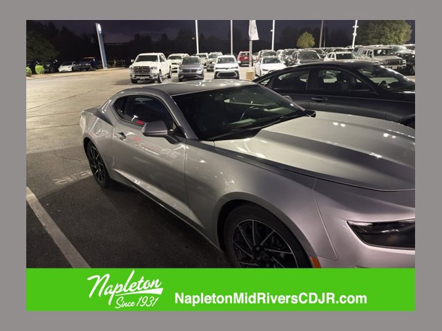 Used 2019 Chevrolet Camaro LT RWD image 1