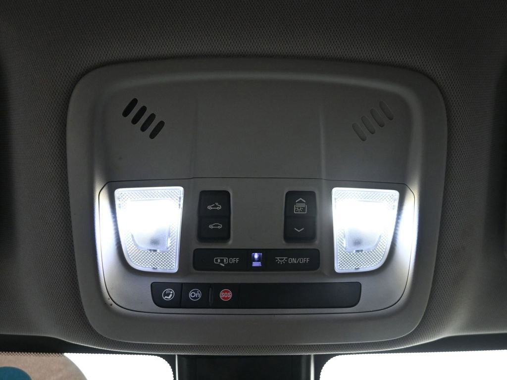 Used 2019 Chevrolet Malibu LT image 16