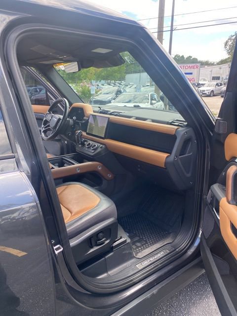 Used 2022 Land Rover Defender 110 X AWD/4WD image 16
