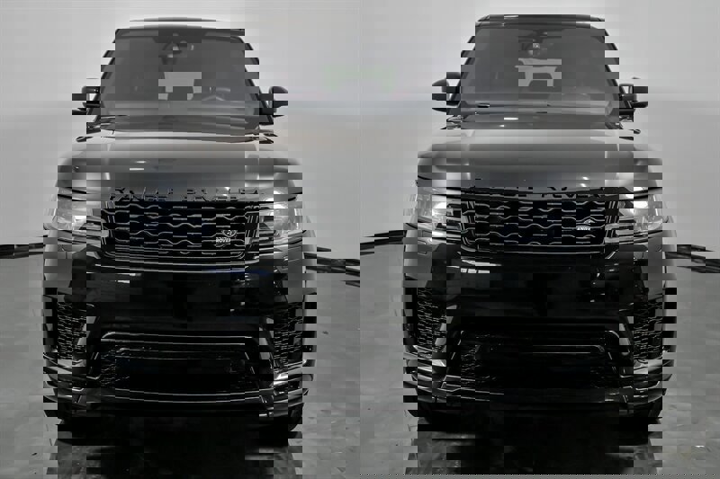 Used 2019 Land Rover Range Rover Sport HST image 4