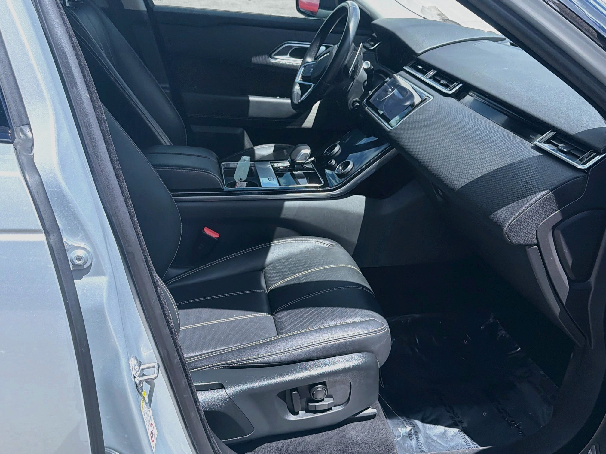 Used 2021 Land Rover Range Rover Velar S AWD/4WD image 35