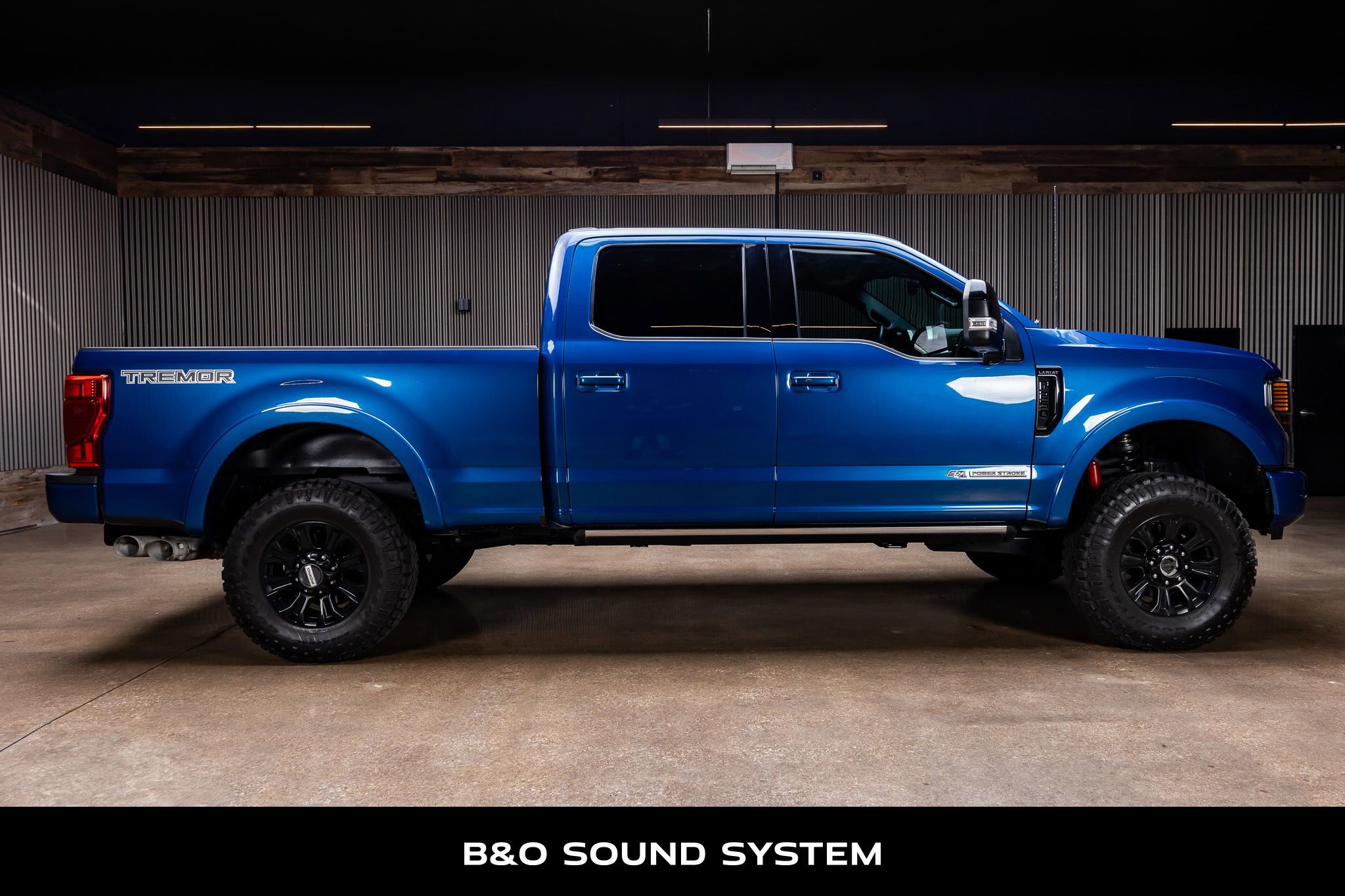 Used 2022 Ford F250 Lariat w/ Tremor Off-Road Package image 10