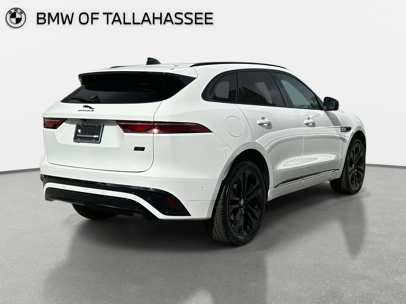 Used 2026 Jaguar F-PACE R-Dynamic S image 5