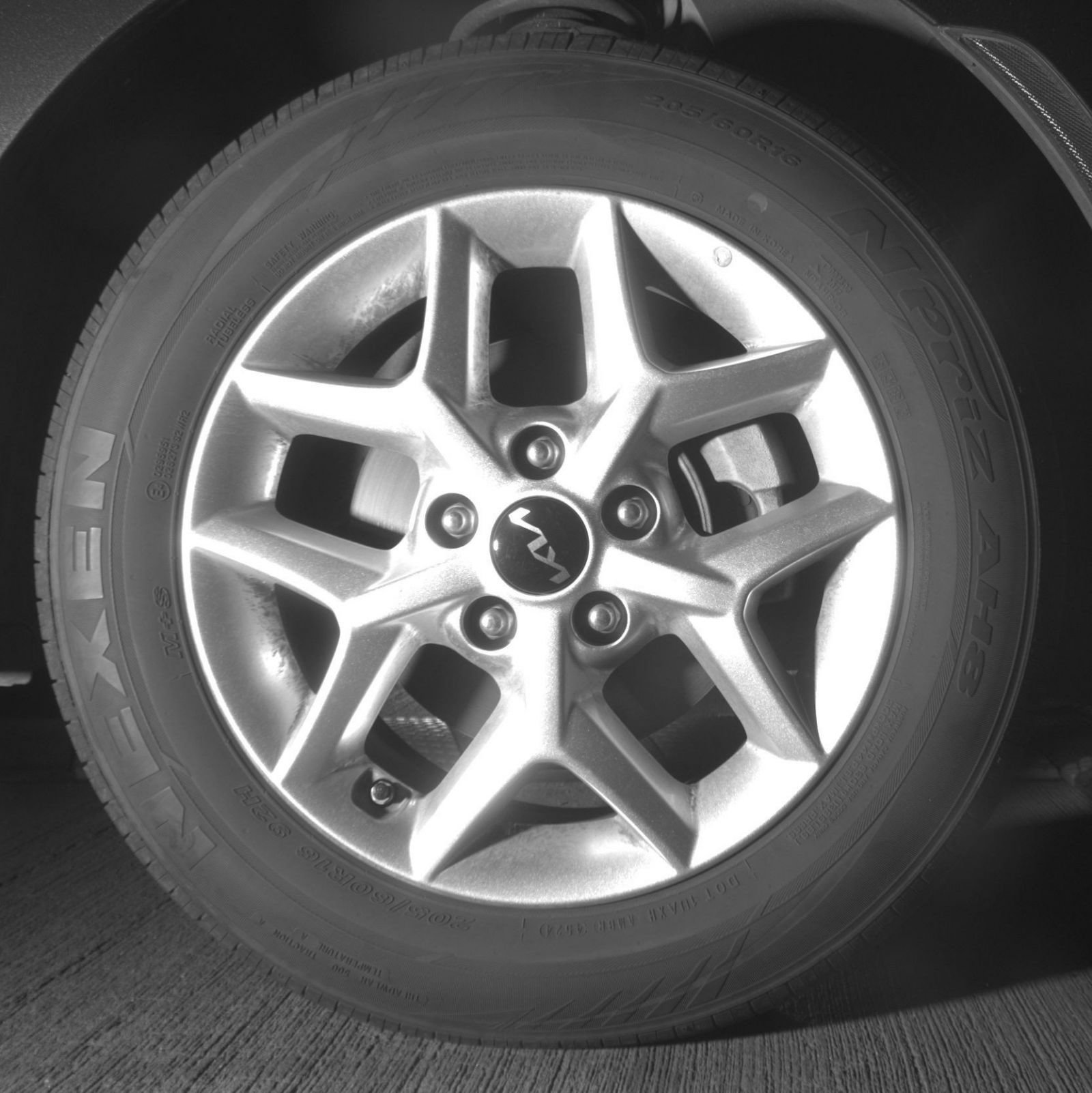 Used 2025 Kia Soul LX w/ LX Technology Package FWD image 16