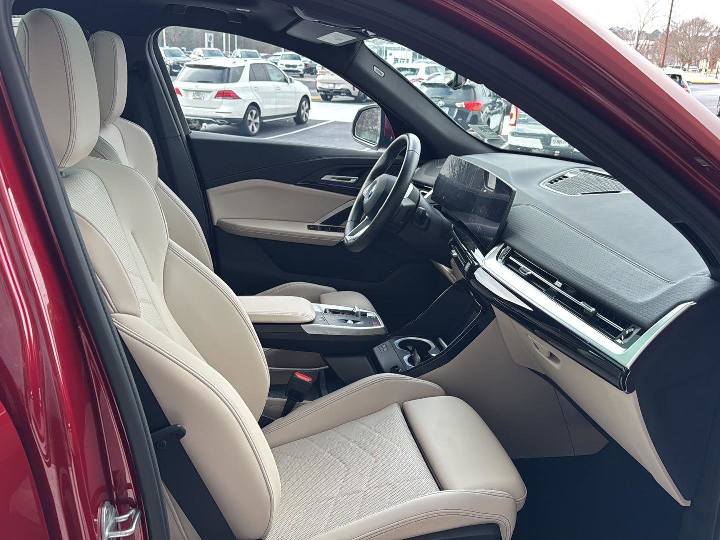 Used 2025 BMW X2 xDrive28i w/ Convenience Package image 10