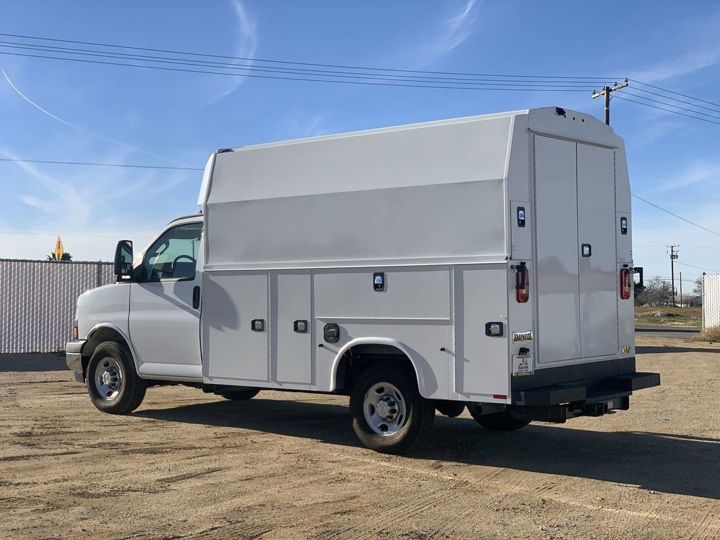 New 2025 Chevrolet Express 3500 w/ Power Convenience Package image 6