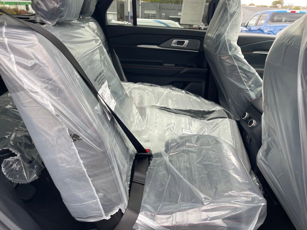 New 2026 Ford Explorer ST-Line image 14