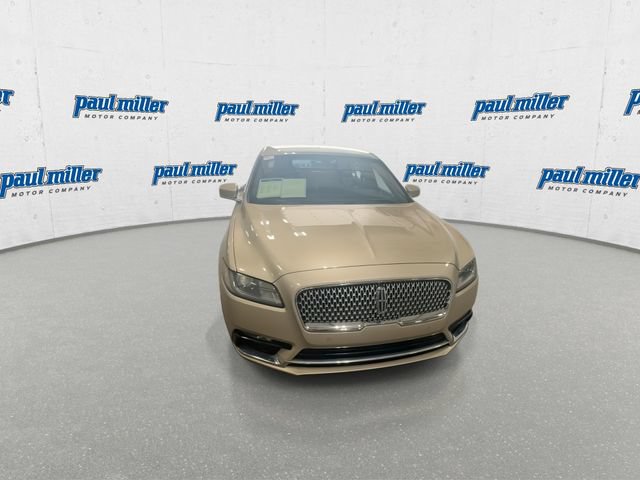Used 2017 Lincoln Continental Select FWD image 3