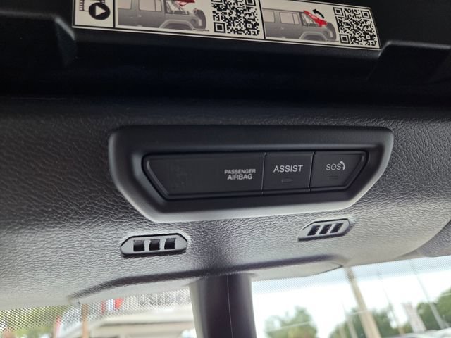 Used 2022 Jeep Wrangler Unlimited Sahara AWD/4WD image 29