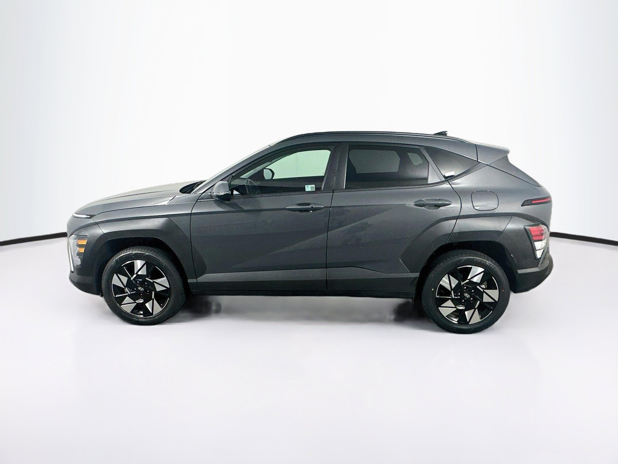 Used 2025 Hyundai Kona SEL AWD/4WD image 4