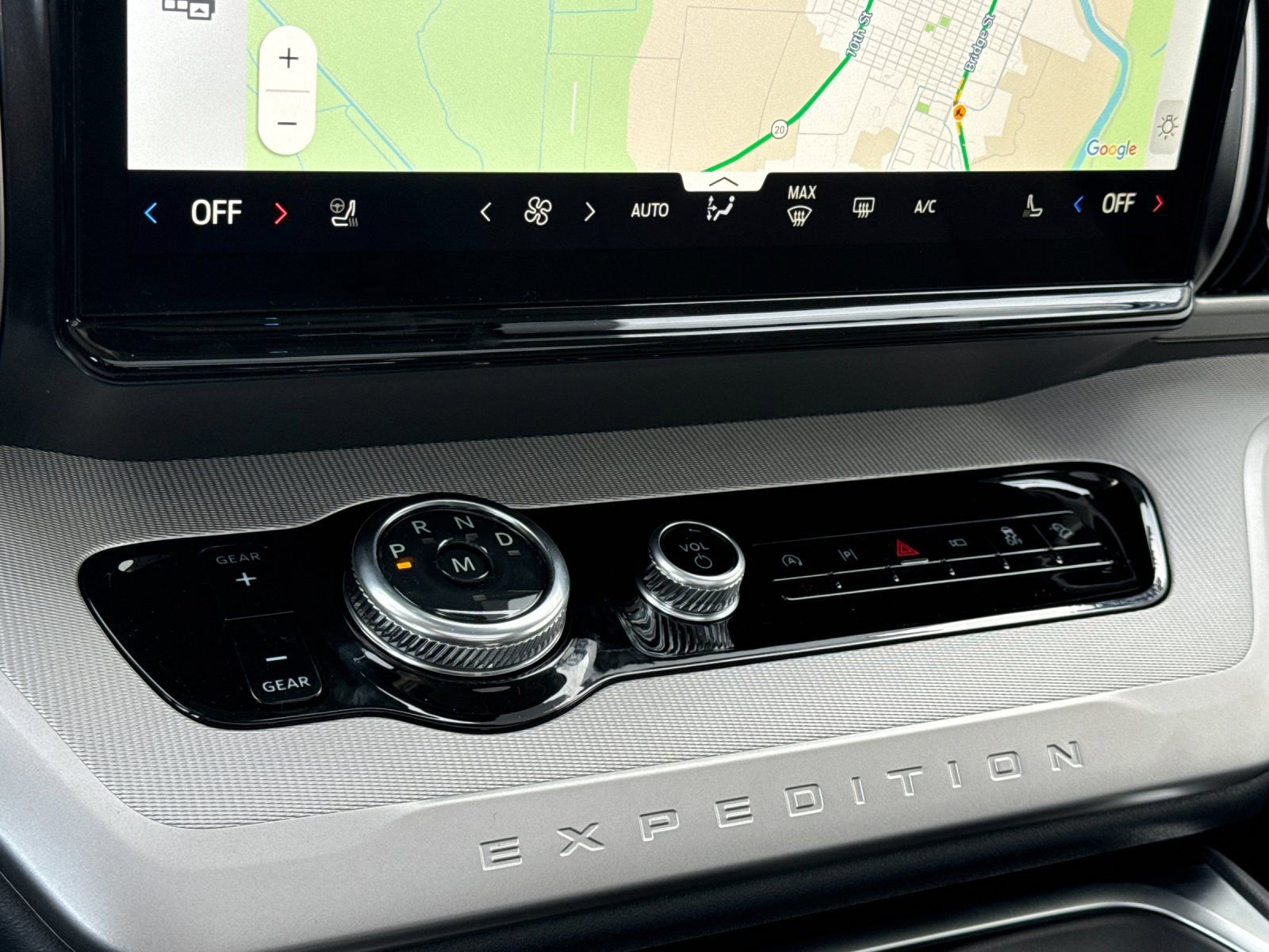 New 2026 Ford Expedition Active image 24