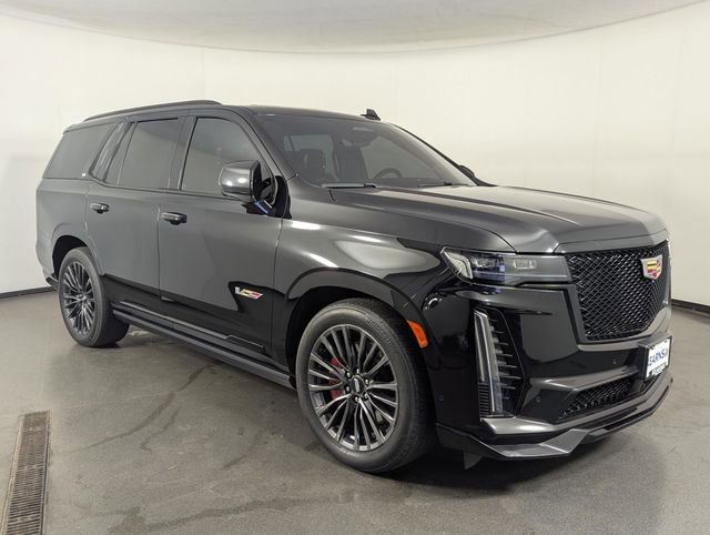 Used 2023 Cadillac Escalade V AWD/4WD image 2
