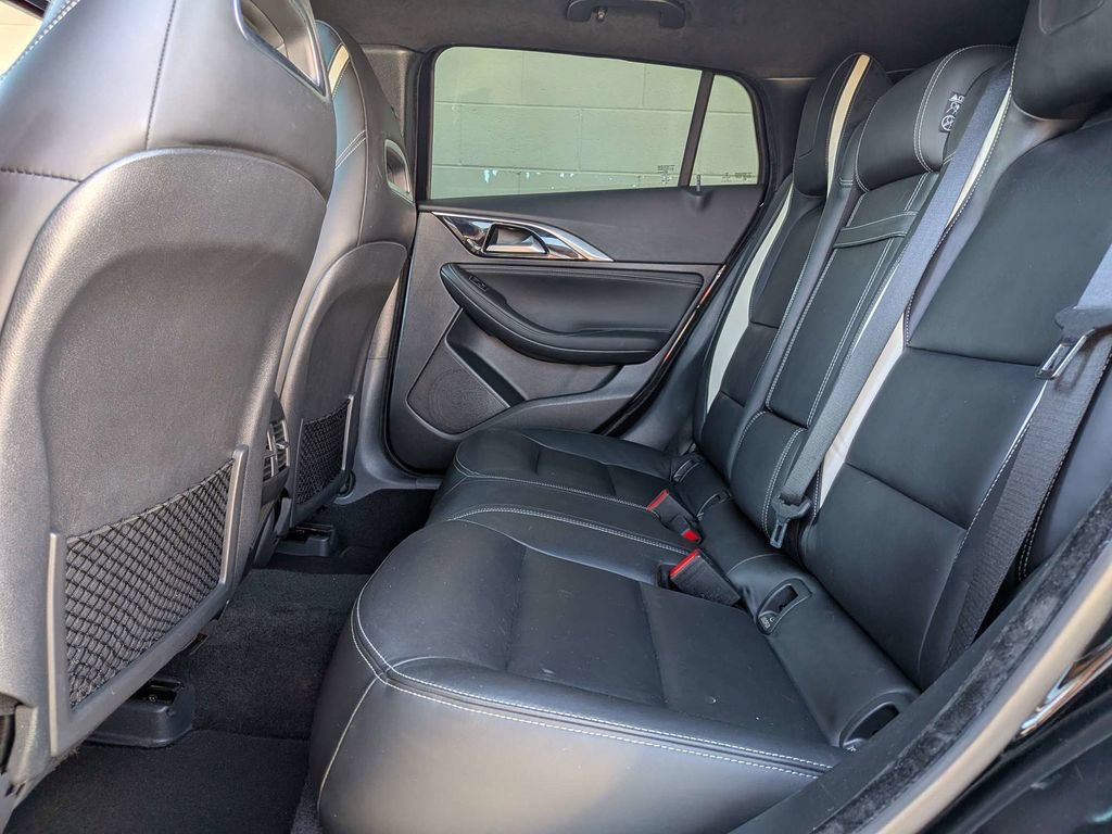 Used 2017 INFINITI QX30 Sport w/ Sport Leather Package FWD image 14