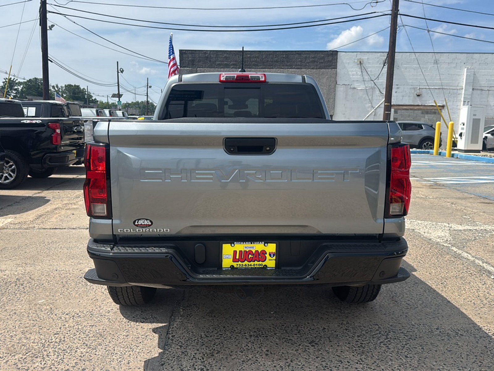 Used 2023 Chevrolet Colorado Trail Boss AWD/4WD image 6