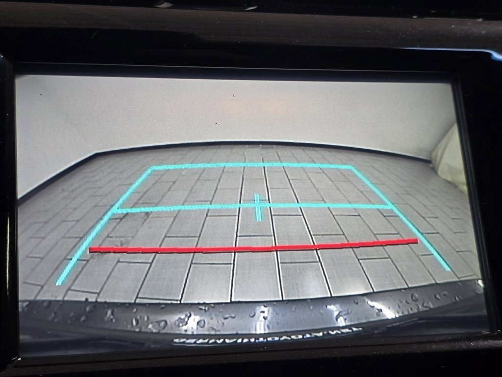 Used 2018 Toyota Camry SE image 5