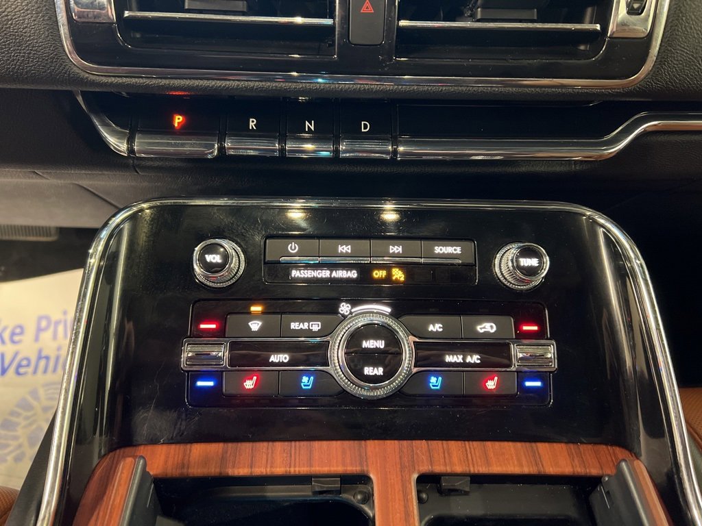 Used 2020 Lincoln Navigator Reserve w/ Luxury Package image 13
