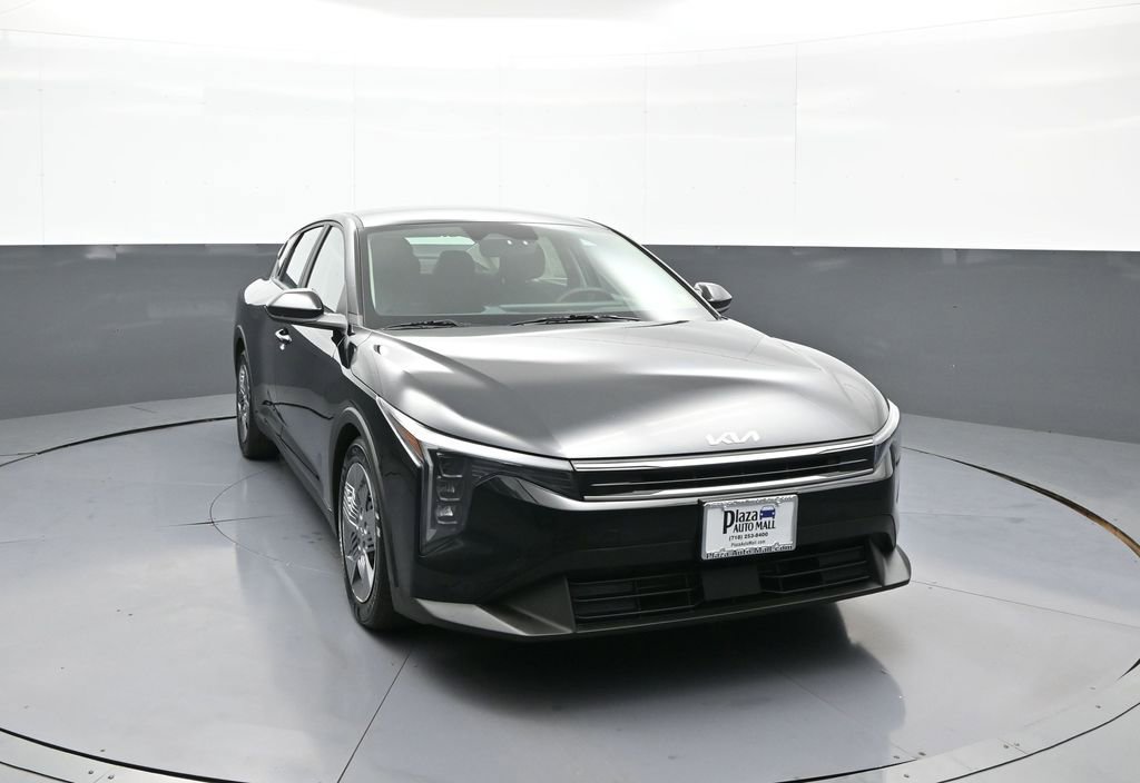 Used 2025 Kia K4 FWD image 3