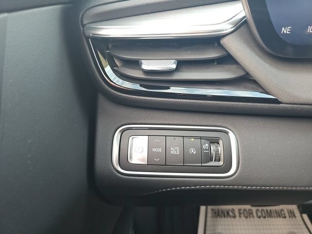 Used 2025 Buick Enclave Preferred FWD image 23