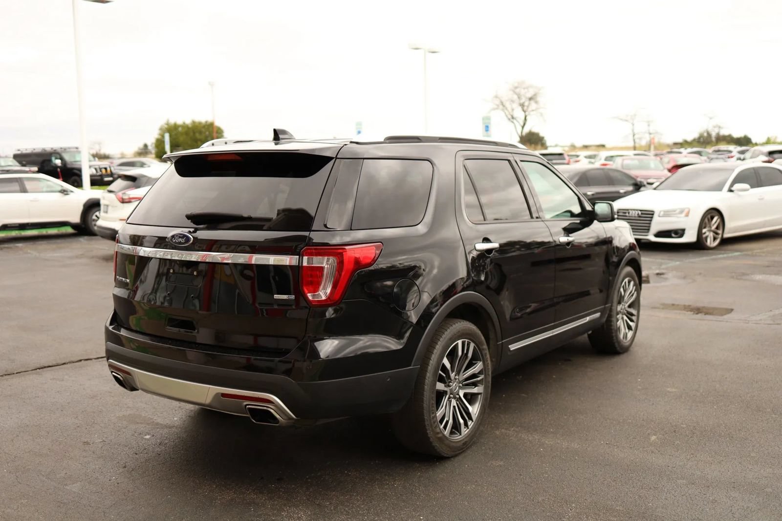 Used 2016 Ford Explorer Platinum AWD/4WD image 5